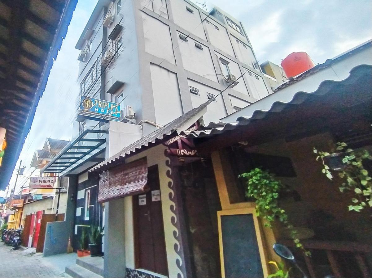 Oyo 91686 Triple S Hotel Malioboro Yogyakarta Esterno foto