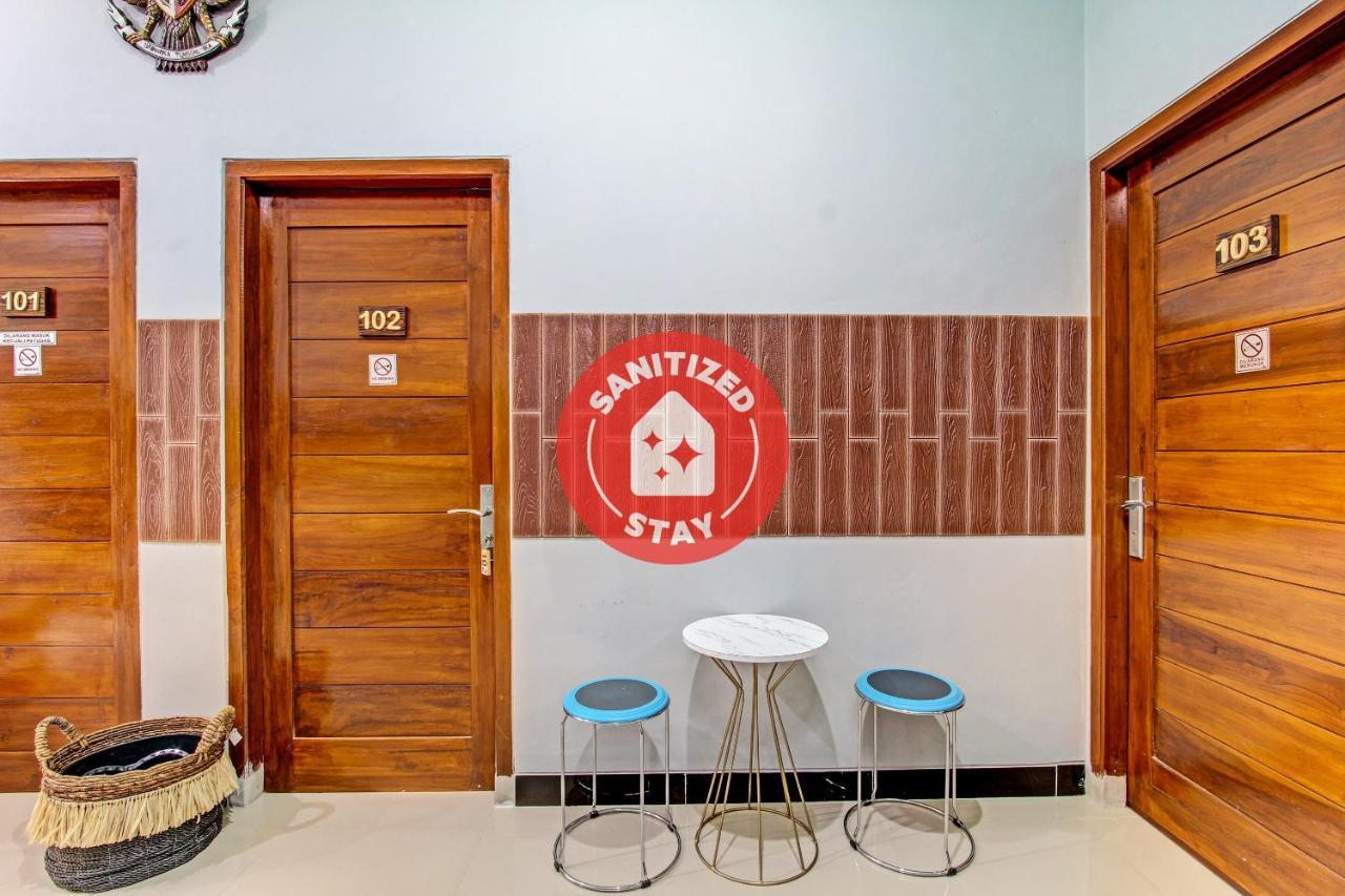 Oyo 91686 Triple S Hotel Malioboro Yogyakarta Esterno foto